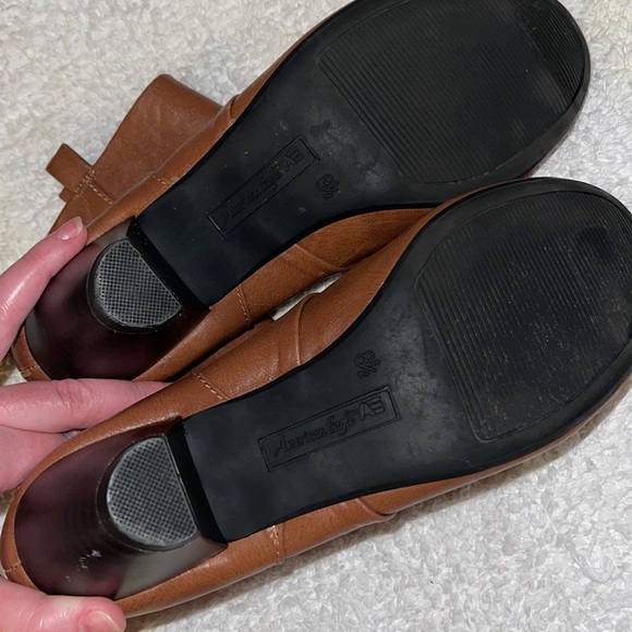 Almost NEW American Eagle booties, Brown, size 8.5, VERY COMFY, heel ht:2 inches - Picture 5 of 11
